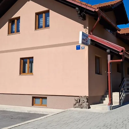 Oblak Apartman Ravna Gora